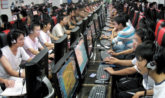 Man spends almost six years of his life at an Internet café
