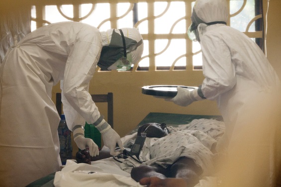 US doctor battling Ebola in Liberia is praying to God to help him