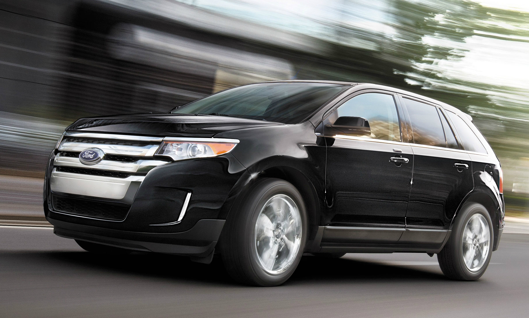 The 2014 Ford Edge is a Functional and Fuel Efficient Crossover SUV