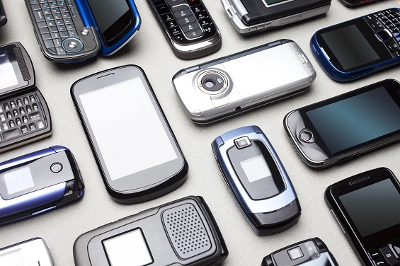 Obama signs the cell phone unlocking bill into law