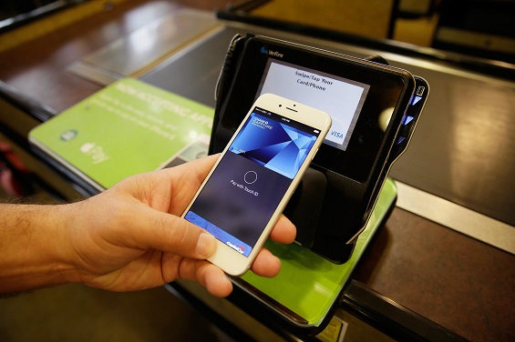 Apple and Alibaba plan to rollout Apple Pay in China together