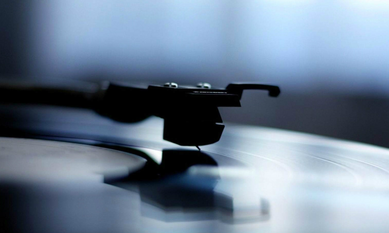 Spotify and vinyl records emerge as 2014’s music victors