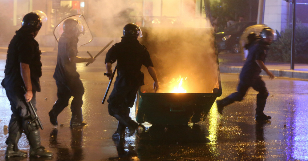 Lebanon Prime Minister Tammam Salam may resign over garbage