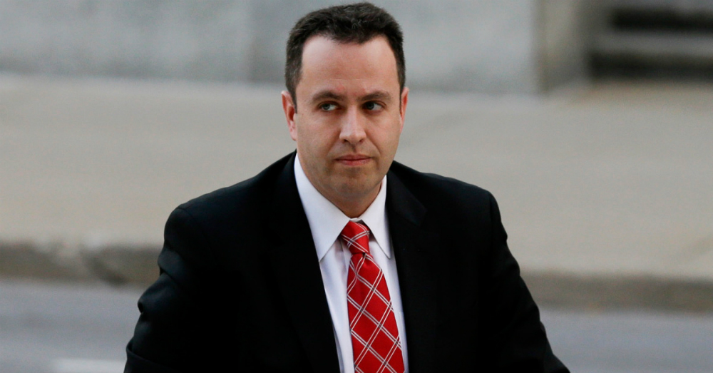 Jared Fogle beat up by 60-year-old inmate