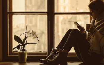How to Beat the Winter Blues and Stay Joyful