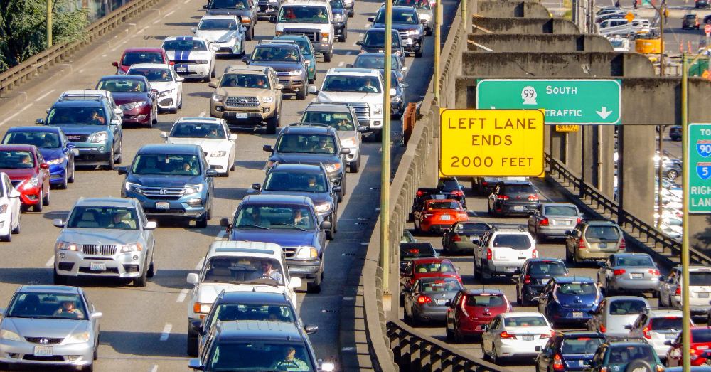 10 Driving Habits to Change to Save Gas