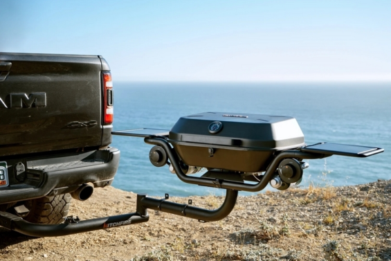 Hitch-Mounted Grille