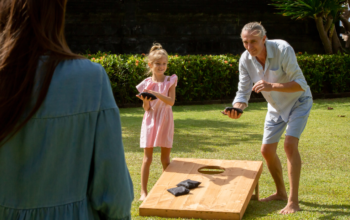 10 Fantastic Outdoor Games to Play With Family and Friends
