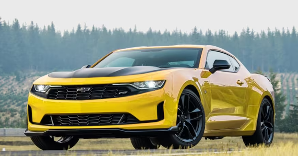 Chevy Camaro Waves Its Second Goodbye
