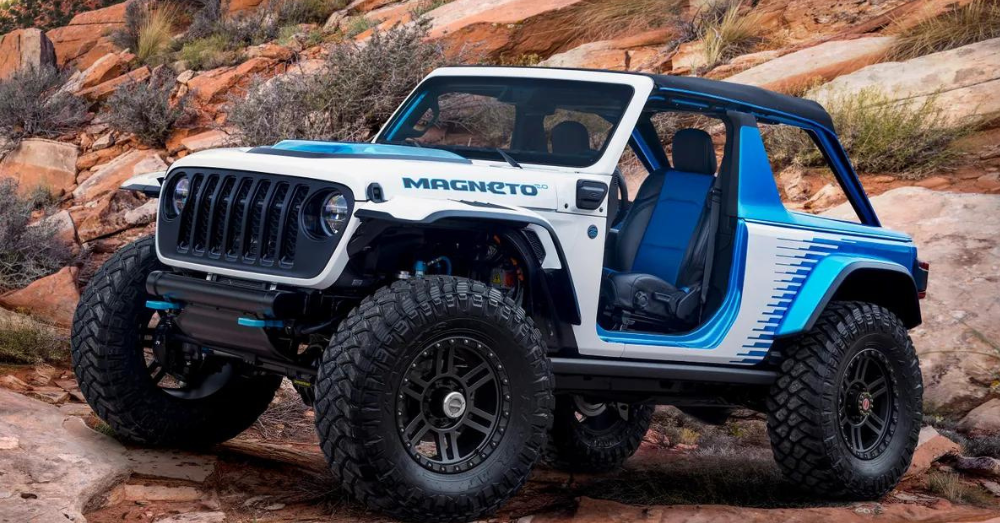 What To Know About the Jeep Wrangler Retro Dispatcher Concept